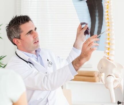 Na základe röntgenového vyšetrenia bude lekár schopný diagnostikovať osteochondrózu.